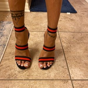 Steve Madden Red and Black Stappy Heels size 7M
